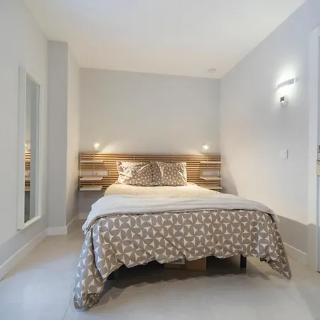 Housing Puente De San Lorenzo 招待所 *