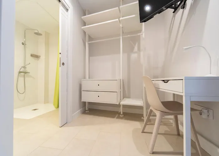 Guest house Housing Puente De San Lorenzo *