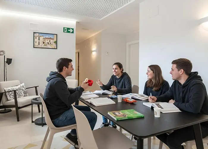 Guest house Housing Puente De San Lorenzo *