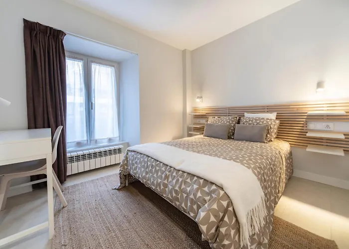 Housing Puente De San Lorenzo Guest house *